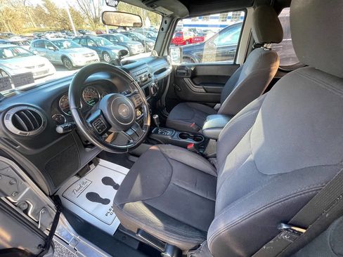 Used 2013 Jeep Wrangler Sport w/ Connectivity Group image 13
