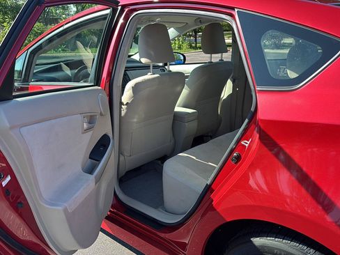 Used 2010 Toyota Prius FWD image 25