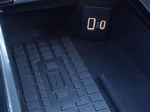 Certified 2024 Lincoln Corsair AWD w/ Equipment Group 101A image 22