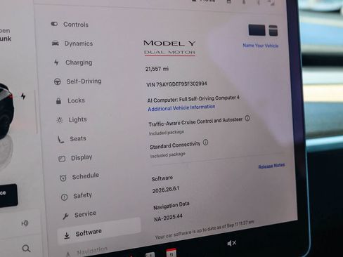 Used 2025 Tesla Model Y Performance AWD/4WD image 25