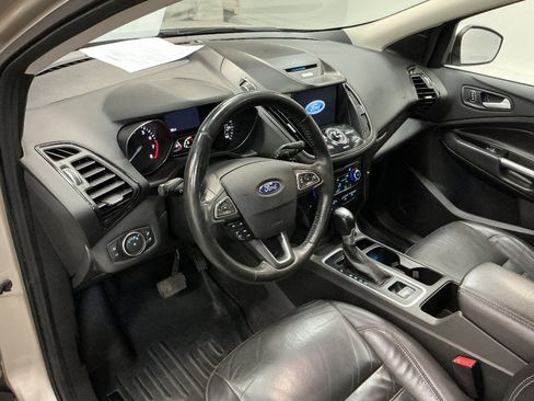 Used 2017 Ford Escape Titanium image 11