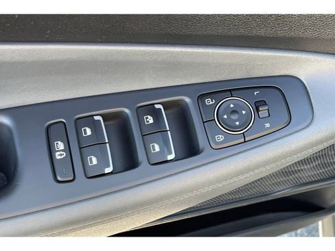 Used 2022 Hyundai Santa Fe SE image 13