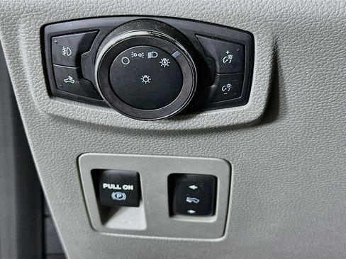 Used 2018 Ford F150 XLT w/ Equipment Group 302A Luxury RWD image 17