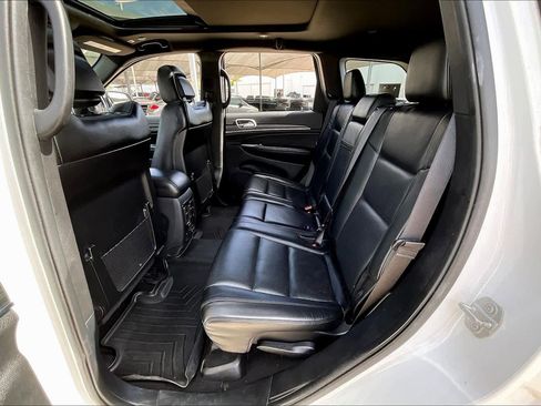 Used 2020 Jeep Grand Cherokee Limited w/ Luxury Group II image 20