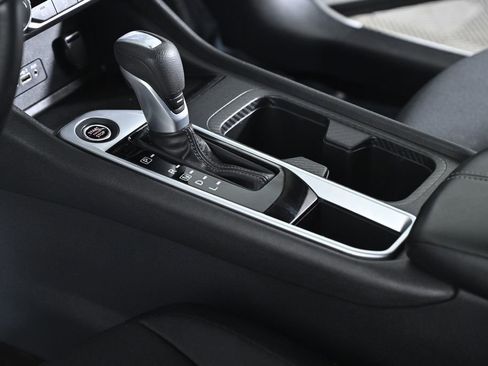 Certified 2023 Nissan Sentra SV image 21