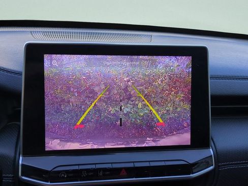 Used 2023 Jeep Compass Altitude image 16