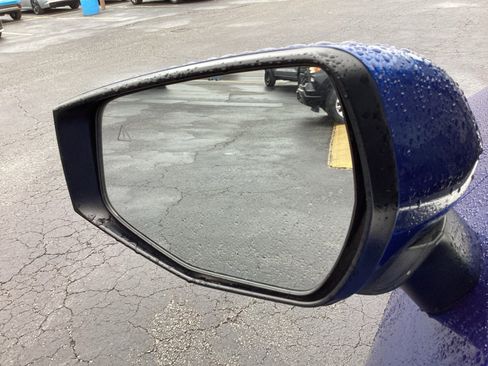 Used 2025 Kia Sportage EX image 31