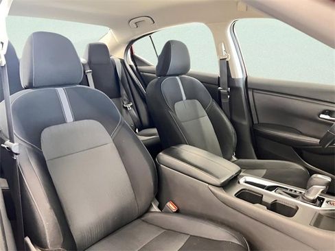 Used 2021 Nissan Sentra SV w/ Trunk Package image 10