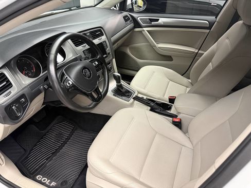Used 2015 Volkswagen Golf S image 18