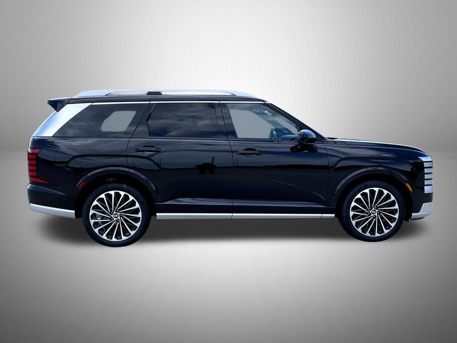 Certified 2026 Hyundai Palisade Calligraphy AWD/4WD image 4