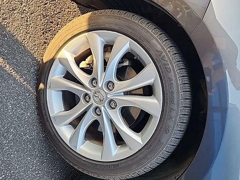 Used 2010 MAZDA MAZDA3 s Grand Touring image 7