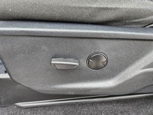 Used 2024 Ford F150 XLT w/ Mobile Office Package image 9