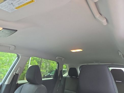 Certified 2025 Nissan Rogue SV FWD image 28