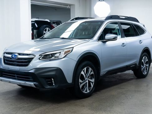 Used 2020 Subaru Outback Limited w/ Popular Package #2 image 3
