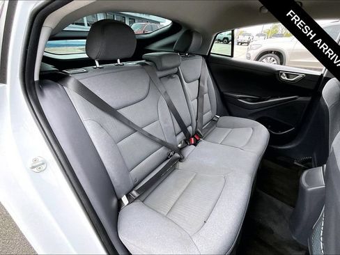 Used 2020 Hyundai Ioniq SE FWD image 24