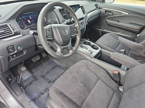 Used 2022 Honda Pilot Sport image 17