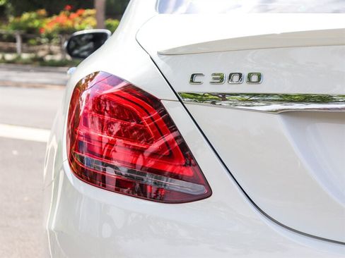 Used 2021 Mercedes-Benz C 300 Sedan image 13