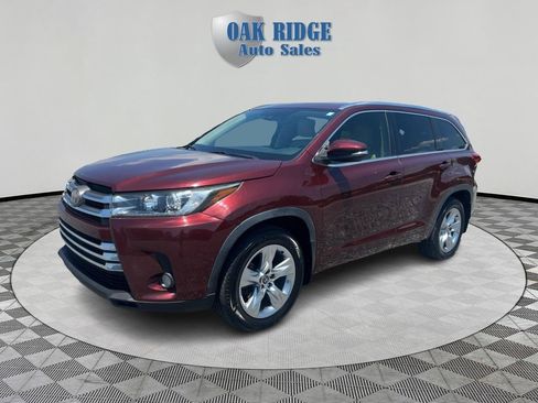 Used 2018 Toyota Highlander Limited AWD/4WD image 1