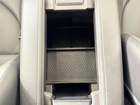 Certified 2025 Toyota Grand Highlander XLE image 33