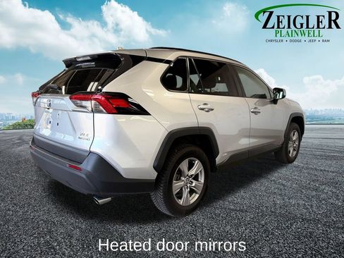 Used 2022 Toyota RAV4 XLE w/ Convenience Package AWD/4WD image 6
