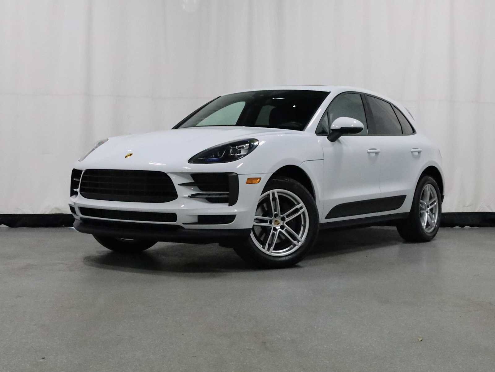Used 2020 Porsche Macan AWD/4WD image 1