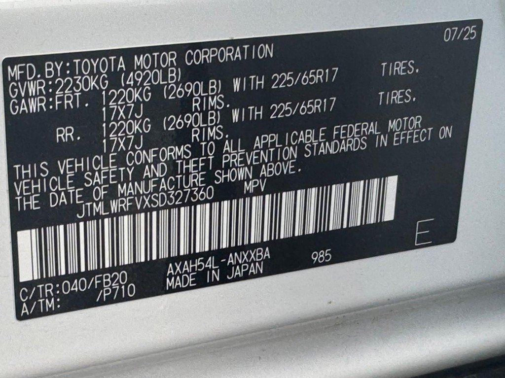 Used 2025 Toyota RAV4 LE AWD/4WD image 28
