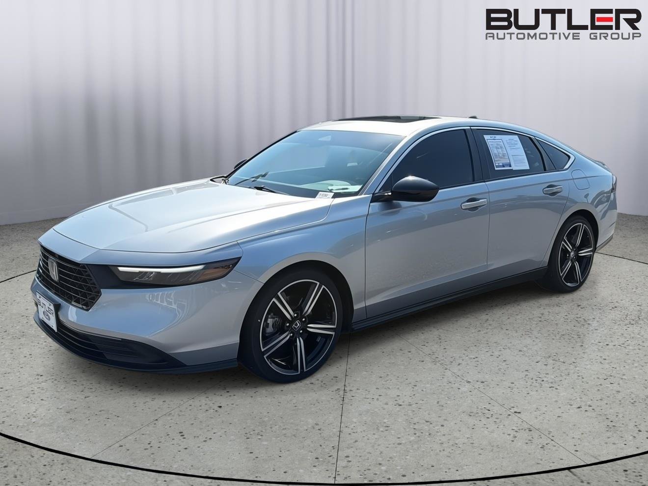 Used 2024 Honda Accord Sport image 2