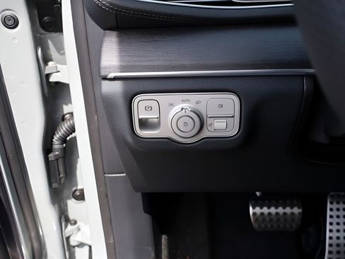 New 2026 Mercedes-Benz GLS 450 4MATIC image 36