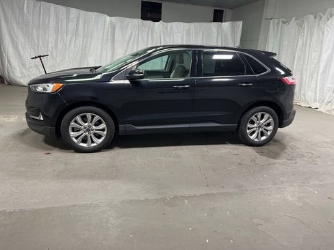 Used 2021 Ford Edge Titanium w/ Cargo Accessory Package FWD image 4