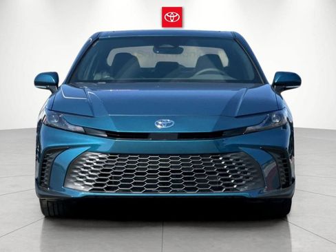 New 2026 Toyota Camry SE FWD image 7