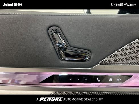 Used 2025 BMW 760i xDrive w/ Executive Package image 12