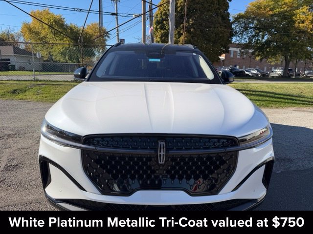 New 2026 Lincoln Nautilus Reserve w/ Jet Appearance Package AWD/4WD image 4