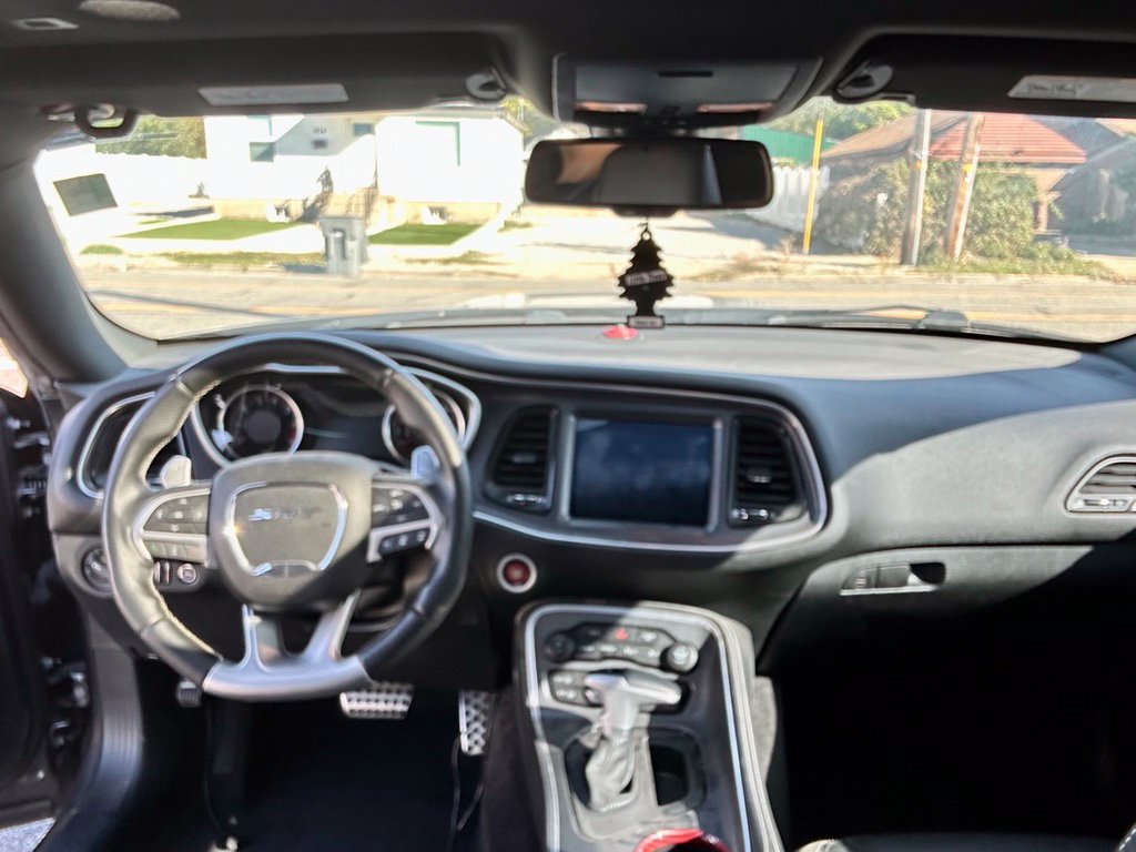 Used 2017 Dodge Challenger SRT w/ Technology Group RWD image 7