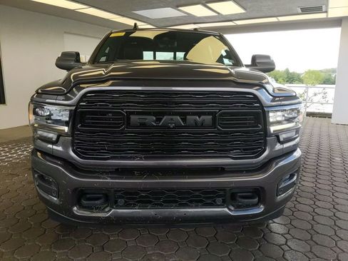 Used 2022 RAM 3500 Limited AWD/4WD image 2