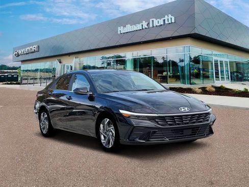 New 2026 Hyundai Elantra Limited FWD image 11