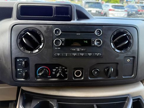 Used 2012 Ford E-350 and Econoline 350 XLT RWD image 15