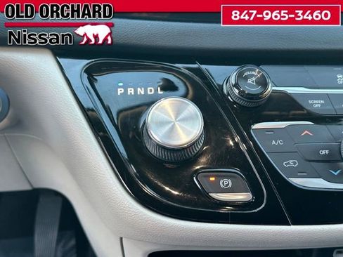 Used 2017 Chrysler Pacifica Touring image 20
