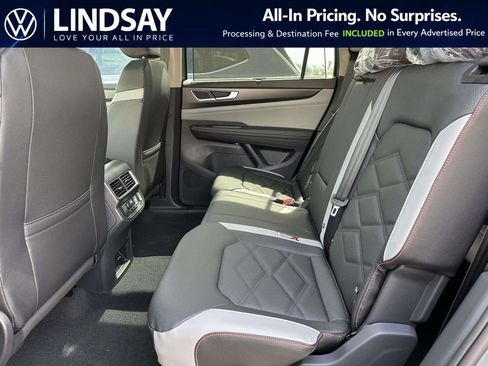 New 2026 Volkswagen Atlas Peak Edition AWD/4WD image 10