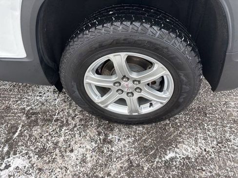 Used 2019 GMC Acadia SLE image 45