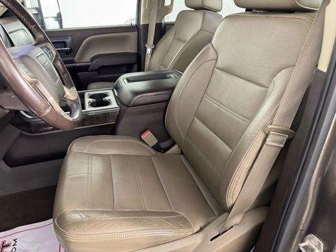 Used 2015 GMC Sierra 3500 Denali image 31
