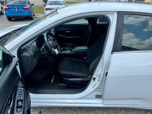 Used 2023 Nissan Sentra S FWD image 45
