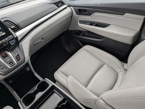 Used 2023 Honda Odyssey EX-L image 10