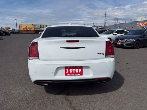 Used 2021 Chrysler 300 S RWD image 4