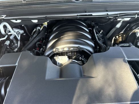 Used 2020 Chevrolet Suburban Premier w/ Premier Plus Edition image 21