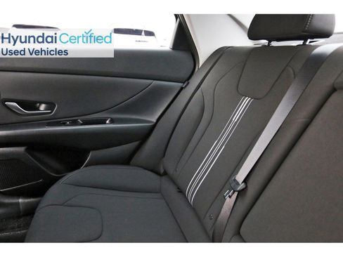 Certified 2025 Hyundai Elantra SEL image 14
