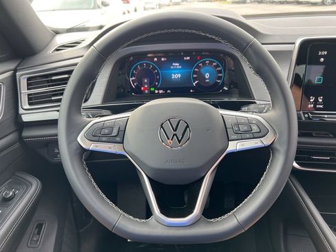 New 2026 Volkswagen Atlas Cross Sport SE FWD image 15