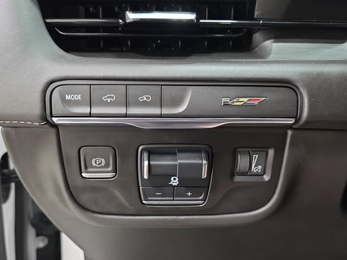 Certified 2024 Cadillac Escalade ESV V w/ LPO, Floor Liner Package AWD/4WD image 23