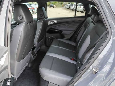 Used 2023 Volkswagen ID.4 Pro S image 17