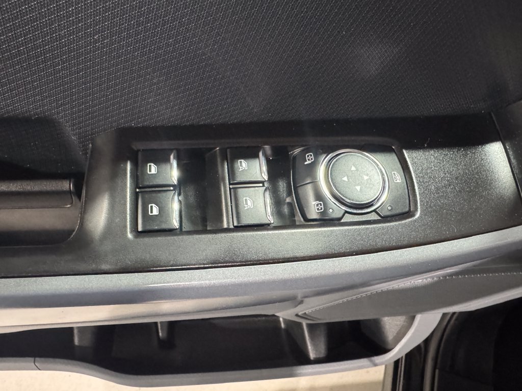 Used 2023 Ford F150 XLT AWD/4WD image 17