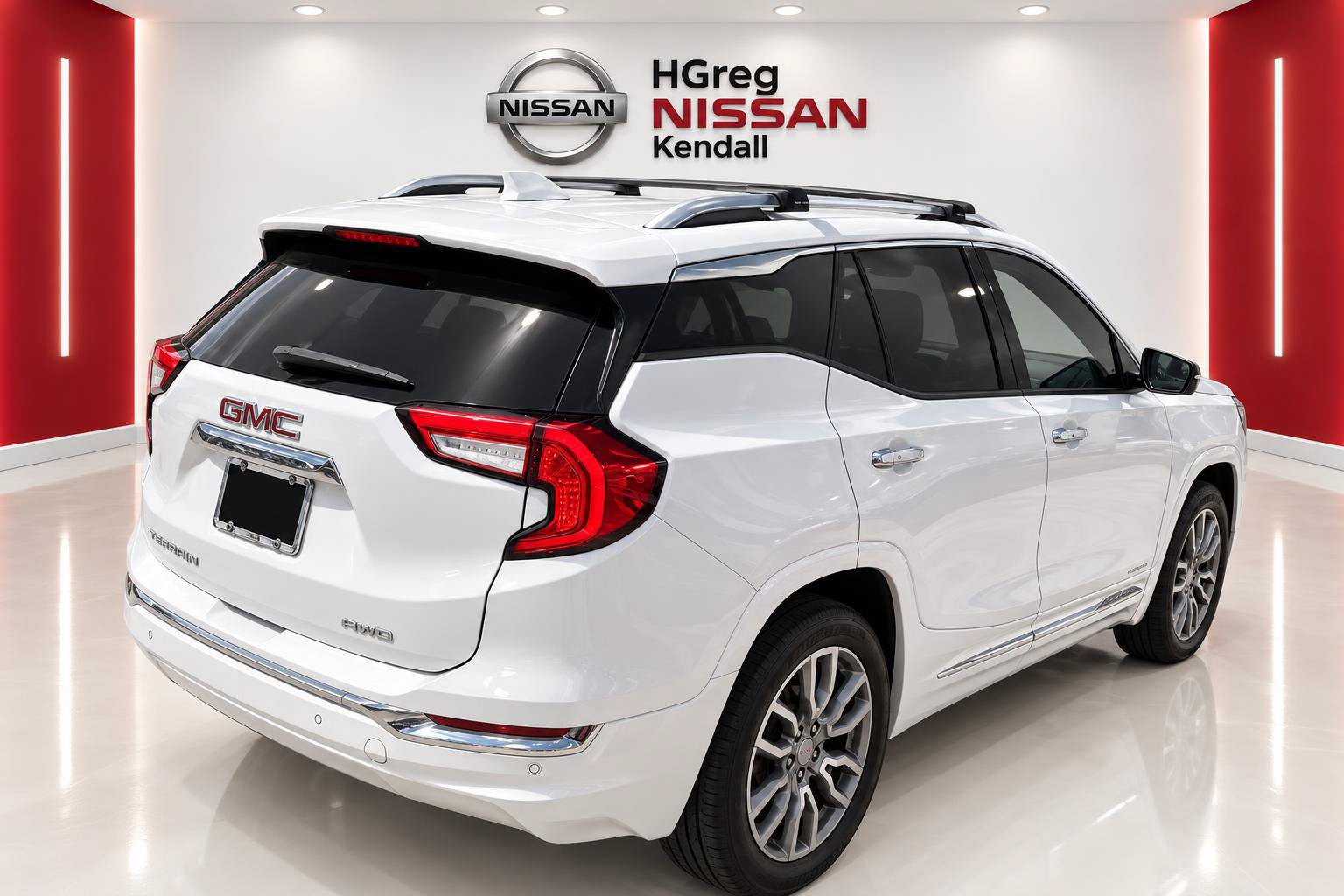 Used 2023 GMC Terrain Denali AWD/4WD image 4
